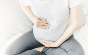 Hamilelikte Kasık Ağrısı Nedenleri ve Belirtileri